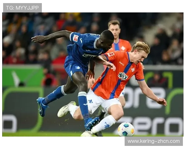 拜仁训练重点演练定位球防守，应对霍芬海姆进攻