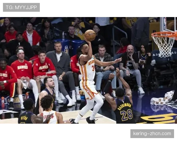 报道：老鹰与奇才对攻大战，半场合计投出65记三分球